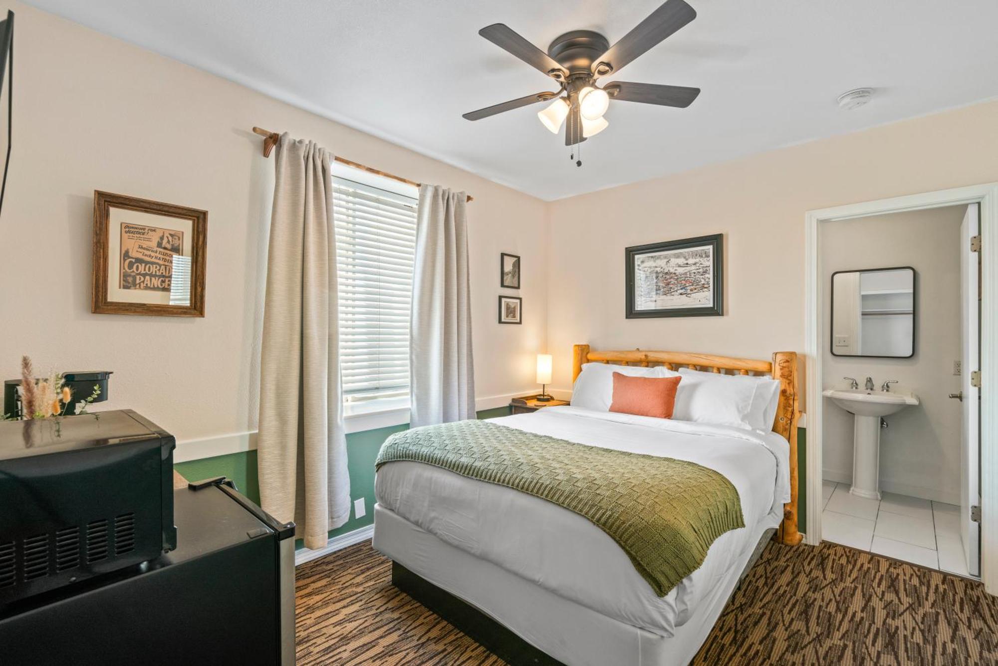 The Bent Elbow Hotel Silverton Luaran gambar